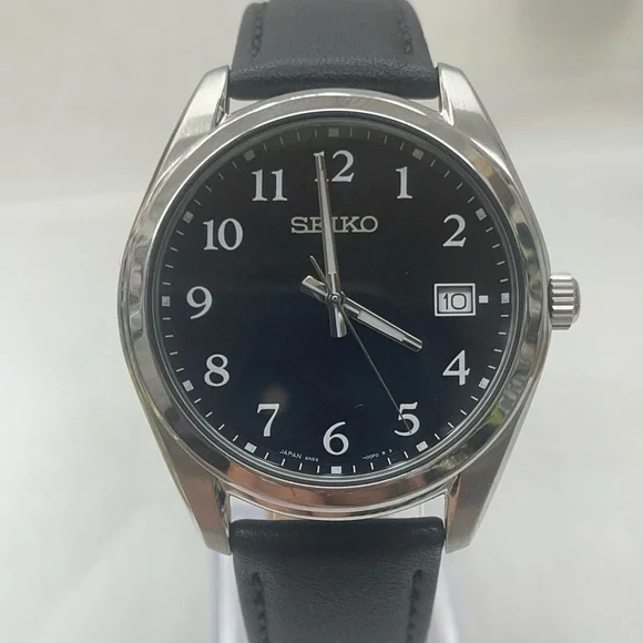 New Seiko Black Leather Strap Men, s Watch - Picture 2 of 6